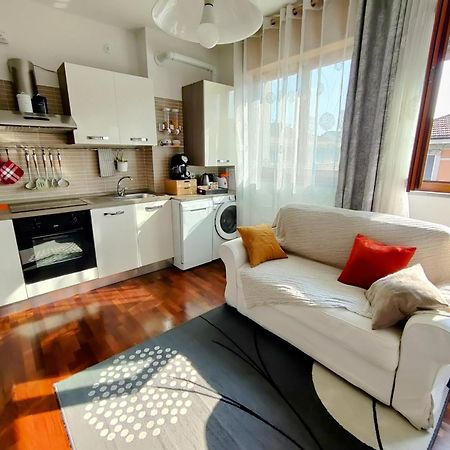 Premier Apartment Milano Екстер'єр фото