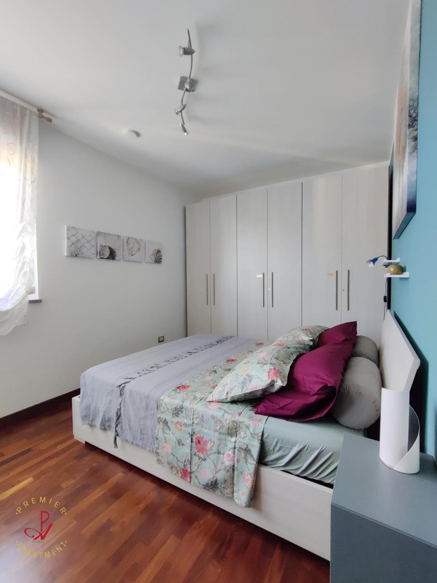 Premier Apartment Milano Екстер'єр фото